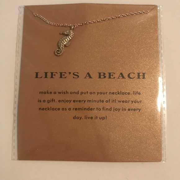 Brand New Life’s a Beach Seahorse Pendant Necklace - Picture 4 of 7